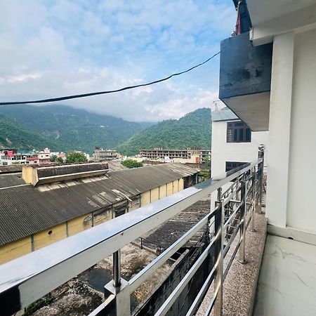 The Royal Galaxy Hotel Rishikesh Exterior photo