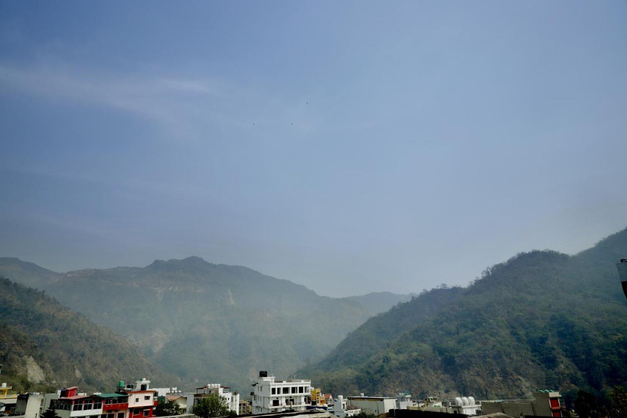 The Royal Galaxy Hotel Rishikesh Exterior photo